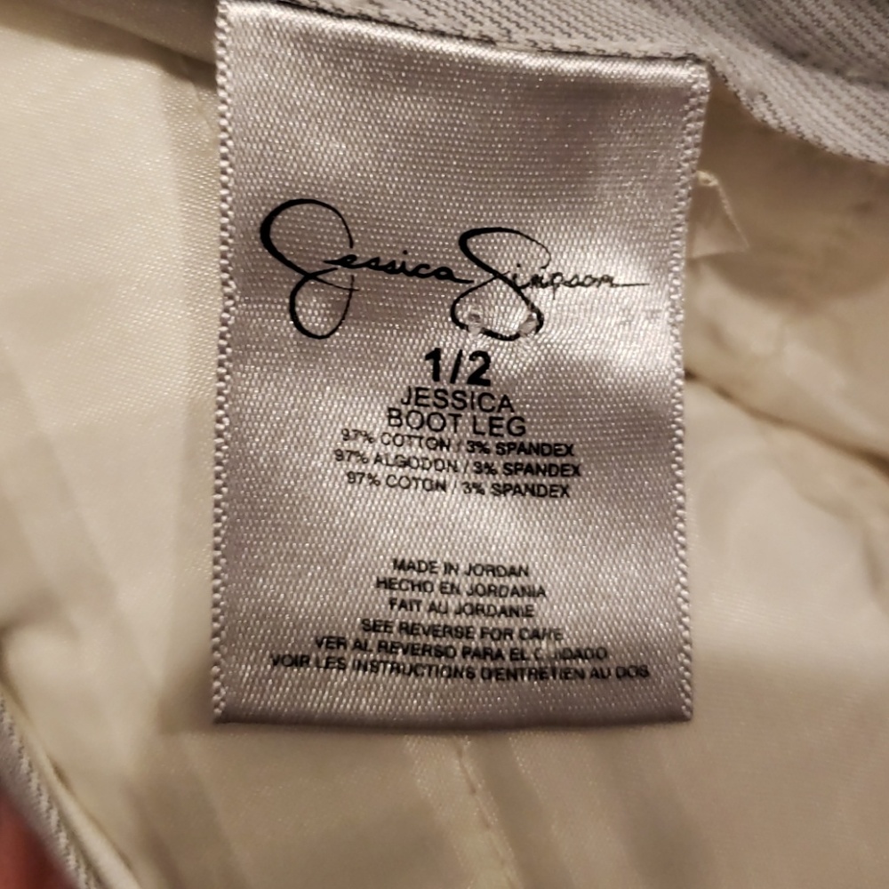 💥Jessica Simpson flare bottom off white pants - Picture 3 of 6